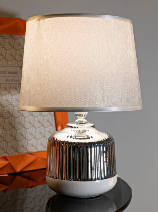 LAMPADA DA TAVOLO LUCINA